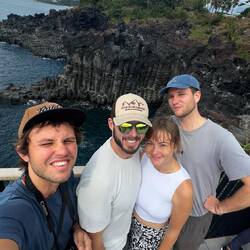 Adem ist im Auto geblieben, er war hier schon. Die Sonne hat nur ein bisschen geblendet 😂