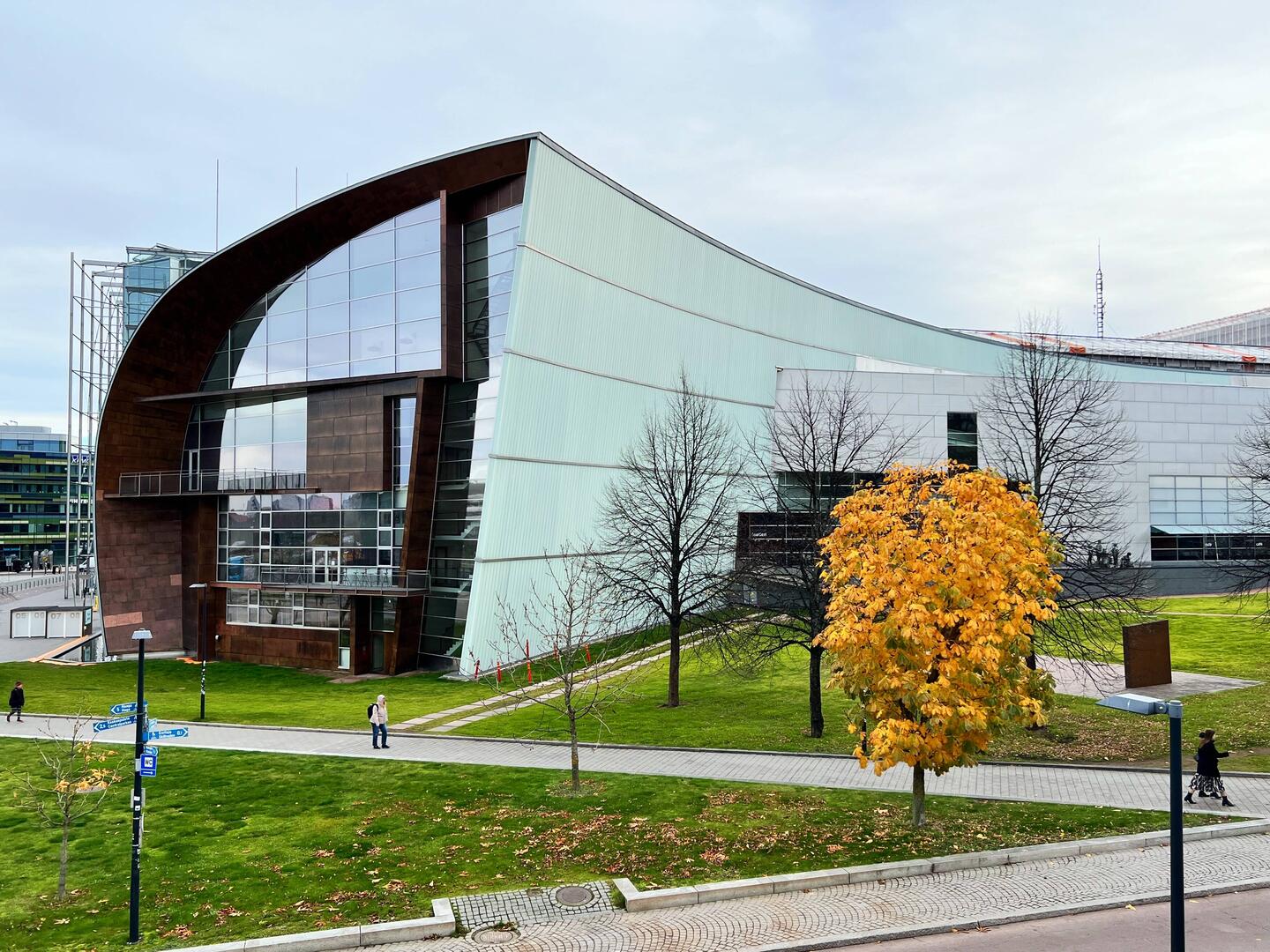 The Kiasma, taken the day before without rain