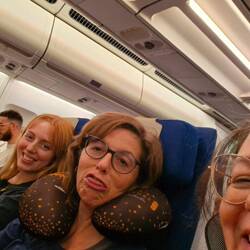 Ein 6.5 stündiger Flug steht uns bevor