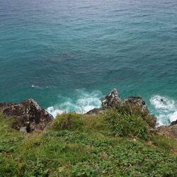 Das Meer hat trotz des trüben Wetters eine tolle Farbe