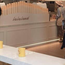 Und hier ein La La Land Coffeshop