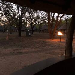 Im Krüger Park ist trotz Trockenheit das Grillen erlaubt 😑