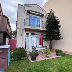 Our AirBnB...5 minute walk to the beach!