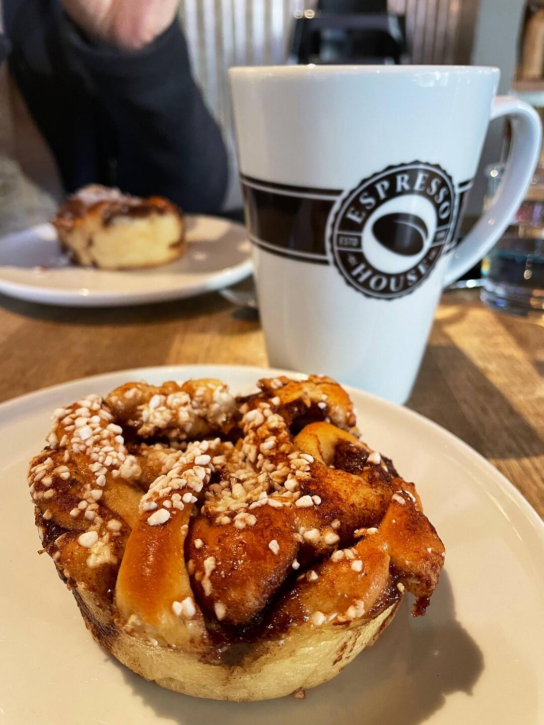 Cinnamon bun and hot chocolate - exactly what we needed on a chilly morning