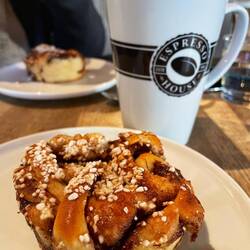 Cinnamon bun and hot chocolate - exactly what we needed on a chilly morning