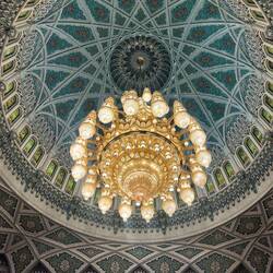 Kronleuchter 8 Tonnen schwer aus Swarovski Kristallen