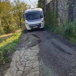 😯🙈 Was für Löcher in der Straße