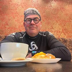 Kaffee und ein Kopenhagener süßes Stückle ...