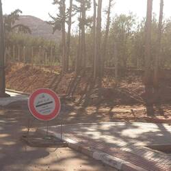 Nach solchen Schildern kommen Polizeikontrollen, doch mich winkt man nur freundlich durch