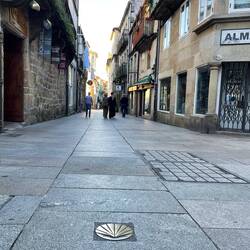 Just follow the shells and yellow arrows all the way to Santiago.