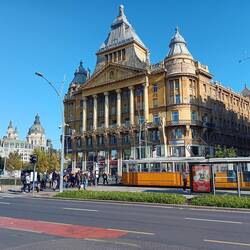 Vodosmarty Square