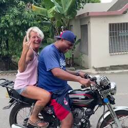 Dann geht es zum feiern in die SportsBar 💃🥃💃🥃💃