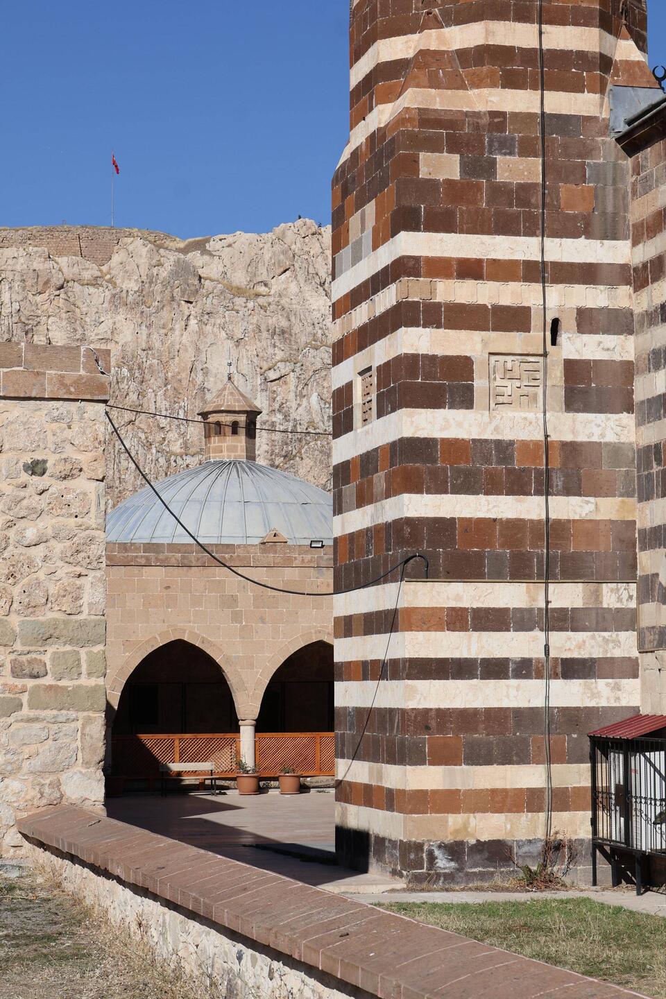 Husrav Pasha Külliye, Van