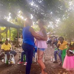 Musik und Tanzen gehört immer dazu