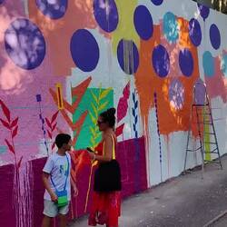 Mit der Bahn durch Rios Altstad