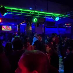 Abends schauen wir uns das peruanische Nachtleben an