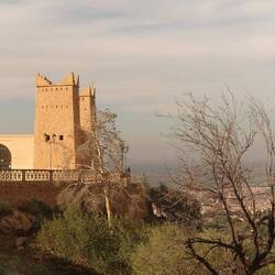 Die Burg über Beni Mellal - diente zur Verteidigung der Stadt und der Wasserquelle