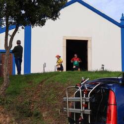 ...sind wir urplötzlich an der Rennstrecke eines Trailrun-Marathons.