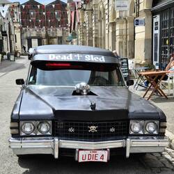 Man achte auf das Nummernschild 😵