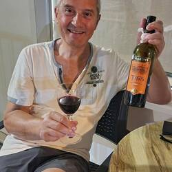 .... mit dem richtigen Wein auf einen tollen Tag anstossen😁