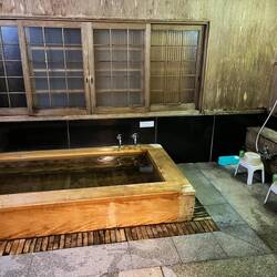 Duschmöglichkeit und Onsen