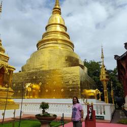 Wat= templo en tailandés