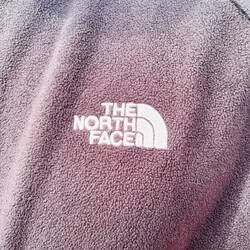 Dieser stellt auch das Logo für The North Face dar!🏞️