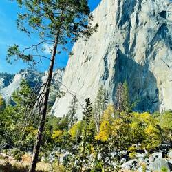 Dieser Berg ist berühmt für seine Kletterer (der Aufstieg dauert bis zu einer Woche!😶)