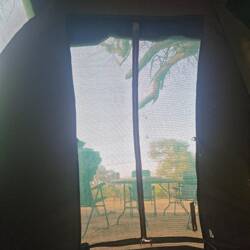 Guten Morgen, Blick beim Aufwecken aus dem Zelt