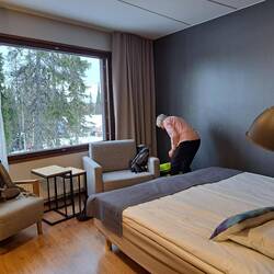 Ein riesiges Fenster wäre schonmal da...