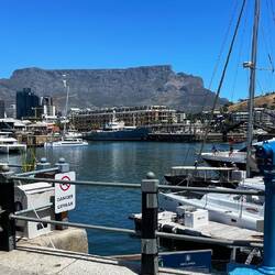 Waterfront mit Tafelberg
