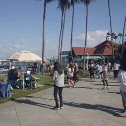 Die Frauen Tanzen was das Zeug hält 😁
