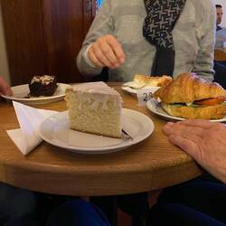 A welcome coffee and cake in Café Waldi