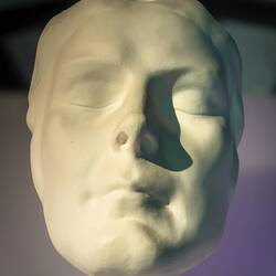 Death mask of Empress Elizabeth ... Sisi Museum — Vienna, Austria.