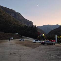 Der jetzt leere Parkplatz