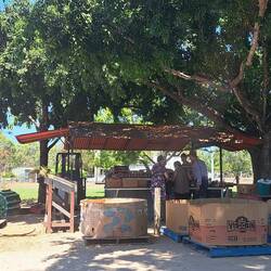 We did a little fruit-stand stop to get some mangoes, oranges & bananas. YUM!
