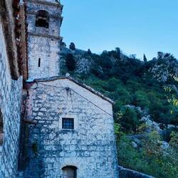 Auf dem Weg zur Festung kommt man an dieser Kirche vorbei