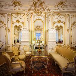 Sisi's bedroom and drawing room ... Hofburg — Vienna.