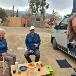 Zweifel-Chips, Olivenöl und Rotwein zum Apéro. Passt!😉