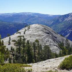 Nach einmal runter und dann wieder hoch auf den North dome.