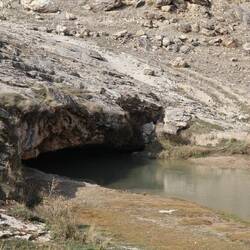 Dort wo der Murat (Fluss) aus dem Fels kriecht