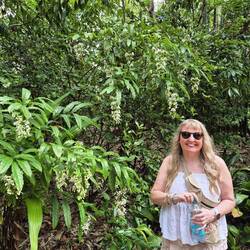 Very hot in Animal Kingdom resorted to chucking water over each other😋