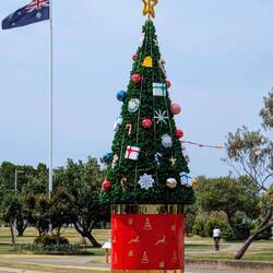 Weihnachtsbaum bei 28° 😉😎