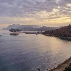 Morgenstimmung am kleinen Hafen Cala Iris