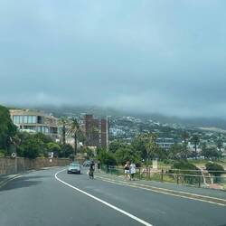 Ortseinfahrt Camps Bay