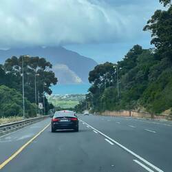 Ortseinfahrt Hout Bay