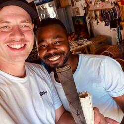 Glücklicher Käufer und Verkäufer :)