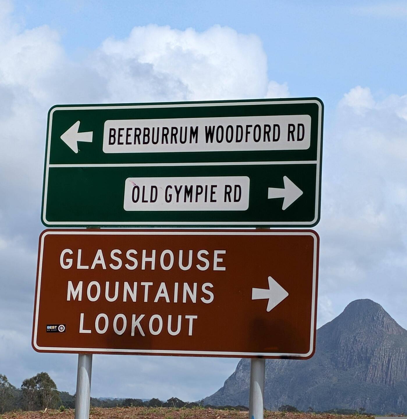 Stop at the glasshouse mountains overlook on the way to Australia zoo