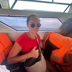 Stevig vasthouden zodat we niet uit de boot vallen 😝👍