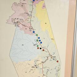 da werded jede Tag mit farbige Magnetli Pünkt markiert, wo welli Tier gseh worde sind